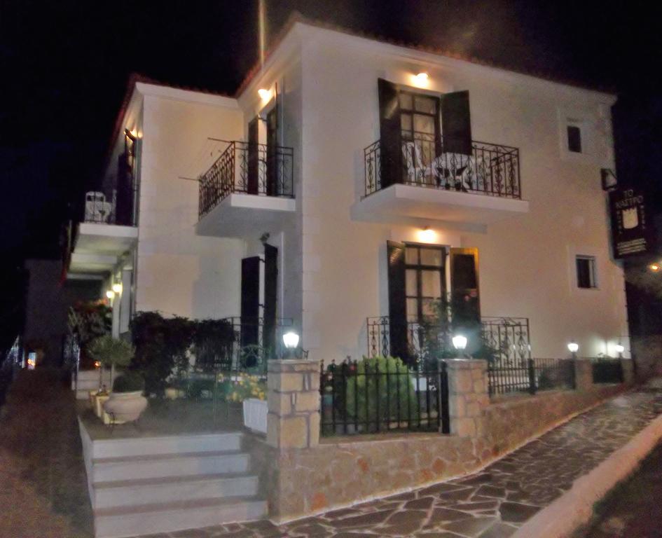 To Kastro Lejlighedshotel Pylos Eksteriør billede